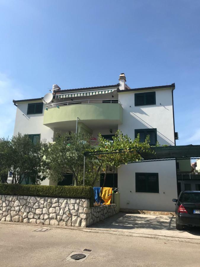 Apartments Milka 特罗吉尔 外观 照片