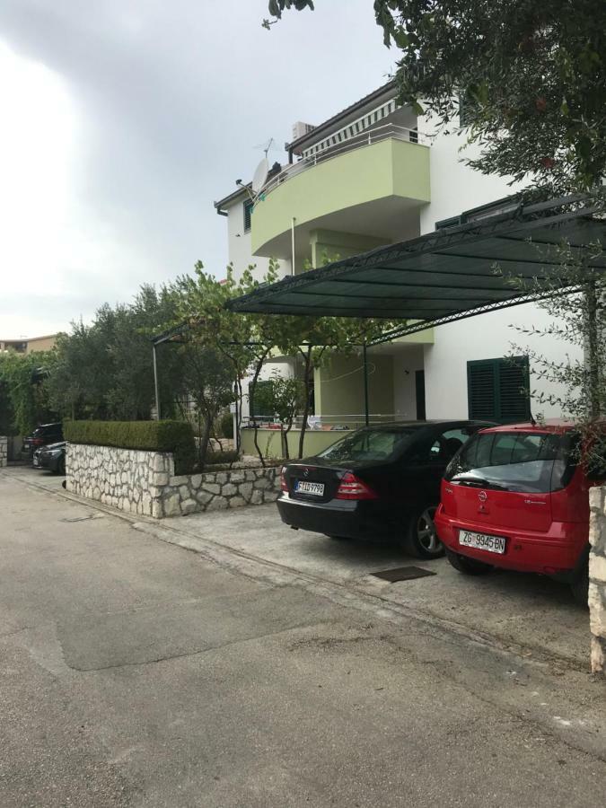 Apartments Milka 特罗吉尔 外观 照片